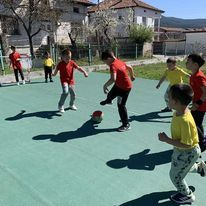 "Хубаво е в детската градина"  8