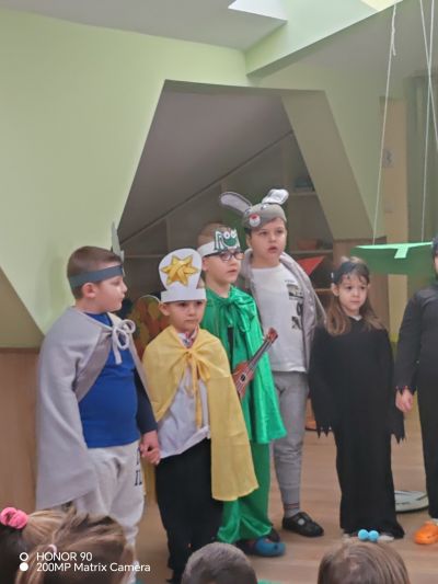 Драматизация на приказката „Сънят на мама Врабка“ направиха децата от 4 група. - ДГ Детелина - Огняново