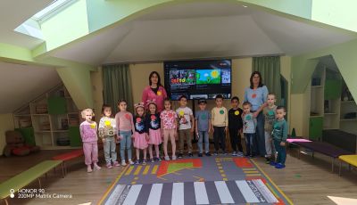 Ситуация по БДП представиха децата от III група "Палави ръчички". Те показаха колко много знаят за „Уличното движение“  - ДГ Детелина - Огняново