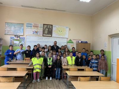 Децата от IV група "Калинки" гостуваха на IV клас в ОУ "Пейо Крачолов Яворов"! - ДГ Детелина - Огняново