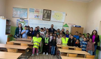 Децата от IV група "Калинки" гостуваха на IV клас в ОУ "Пейо Крачолов Яворов"! - ДГ Детелина - Огняново