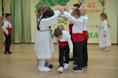 ДГ "Детелина" - ДГ Детелина - Огняново