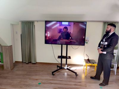Честит Ден на народните будители! Наш специален гост беше актьорът, писател и родолюбец Искрен Красимиров – създател на проекта „Незабравимата България“. - ДГ Детелина - Огняново