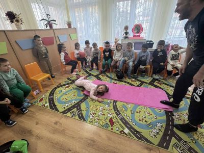 Седмицата на бащата в група „Звездички“ с гост г-н Димитър Касов - ДГ Детелина - Огняново