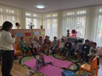 Седмицата на бащата в група „Звездички“ с гост г-н Димитър Касов - ДГ Детелина - Огняново