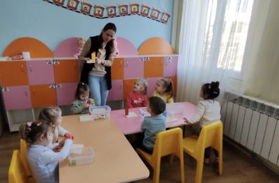 Лего Дупло в първа група - ОН Математика; тема: "Равни по височина" - ДГ Детелина - Огняново