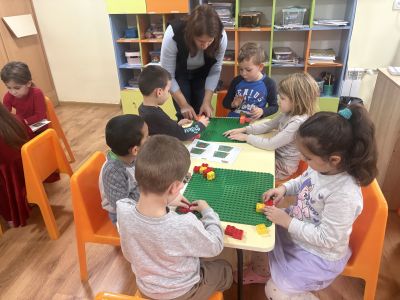 Лего Дупло в трета група - ОН КТ ; тема: "Мозайка" - ДГ Детелина - Огняново
