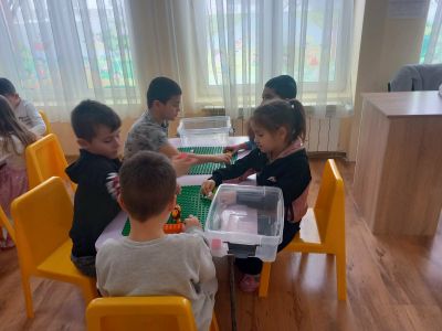 Лего дупло в четвърта група - ОН БЕЛ; тема: "Кой звук е в началото на думата" - ДГ Детелина - Огняново