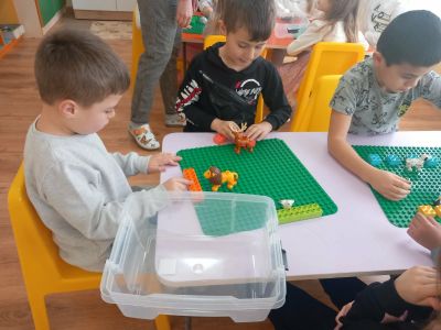 Лего дупло в четвърта група - ОН БЕЛ; тема: "Кой звук е в началото на думата" - ДГ Детелина - Огняново