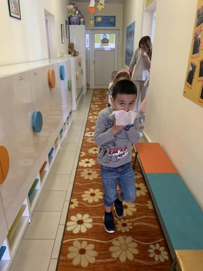 Днес в ДГ "Детелина" бе проведено практическо проиграване на плана за евакуация при пожар. ???????????? - ДГ Детелина - Огняново