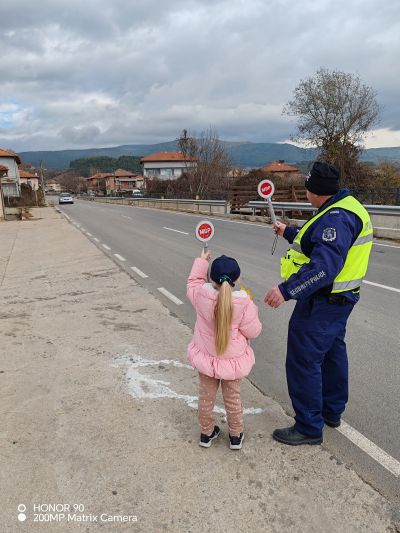Послания за безопасно поведение на пътя - ДГ Детелина - Огняново