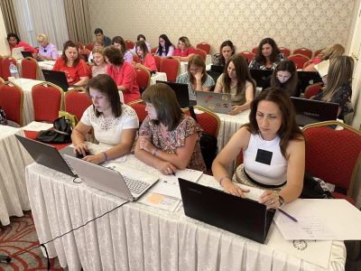  Обучение по програма Еразъм+, на тема: "Комуникация + Дигитализация = Информираност и разбирателство", което се проведе в гр. Манавгат. - ДГ Детелина - Огняново